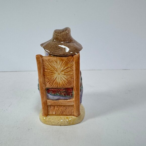 Royal Albert England Beatrix Potter "And This Little Pig Had None" Figurine 1992 - Picture 4 of 7